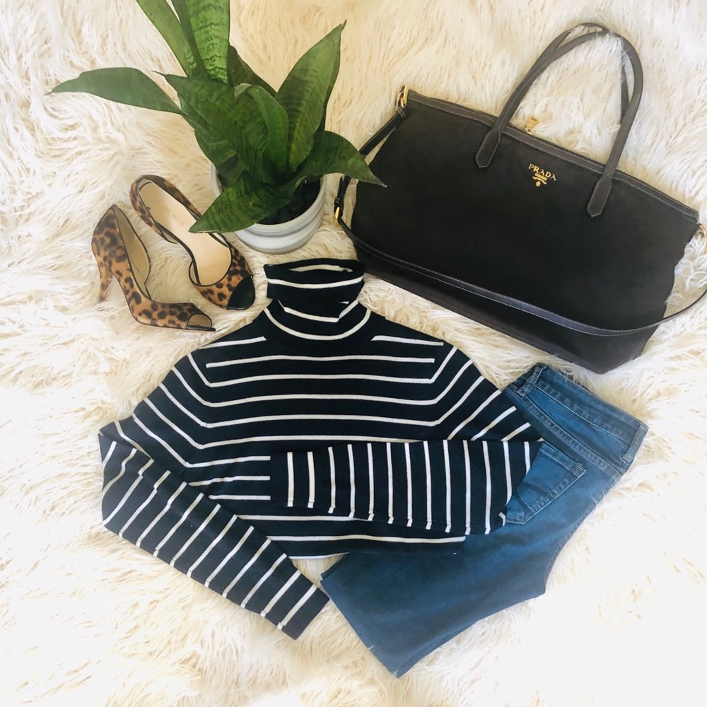 *NWT* Banana Republic Sweater